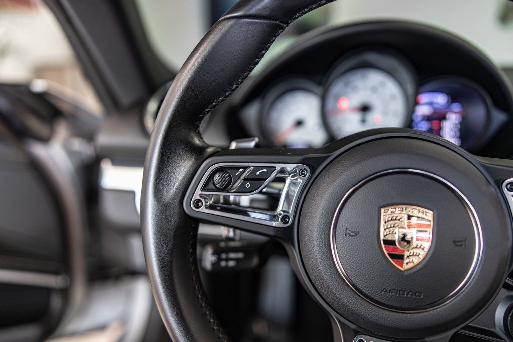 Used 2024 Porsche 718 Cayman RWD image 24