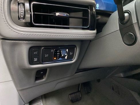 Certified 2022 Lincoln Nautilus Reserve w/ Cargo Utility Package image 17