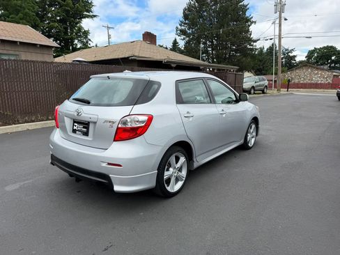 Used 2009 Toyota Matrix S FWD image 4