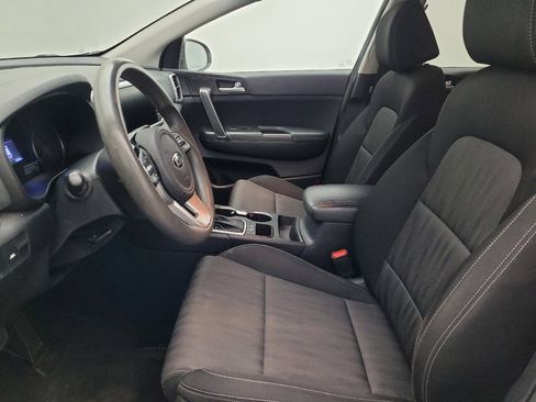 Used 2020 Kia Sportage LX image 17