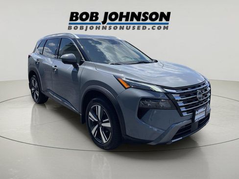 Used 2024 Nissan Rogue SL AWD/4WD image 1