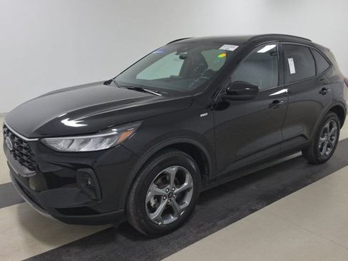 Used 2025 Ford Escape ST-Line Select AWD/4WD image 2