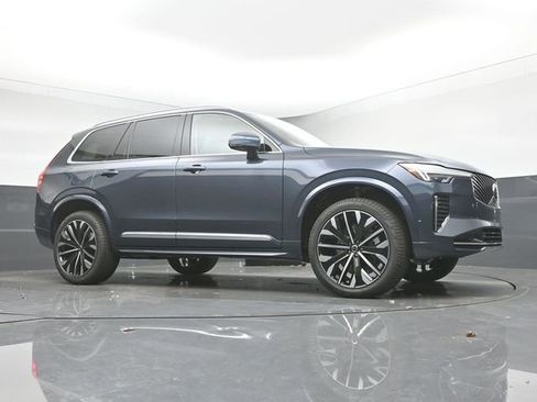 New 2026 Volvo XC90 B6 Ultra w/ Protection Package image 38