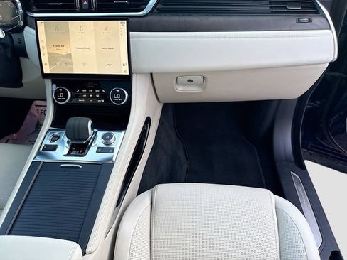 Used 2023 Jaguar F-PACE R-Dynamic S AWD/4WD image 18