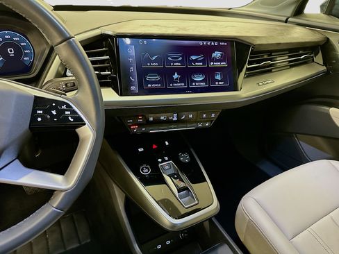 Used 2024 Audi Q4 e-tron Premium image 25