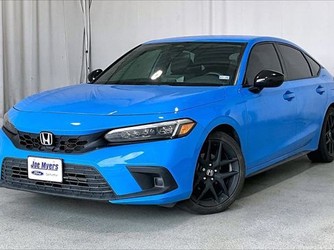 Used 2024 Honda Civic Sport image 2