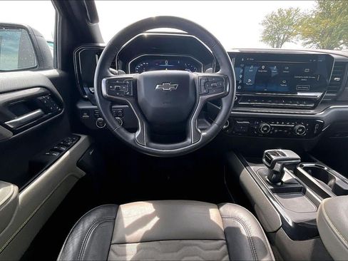 Used 2025 Chevrolet Silverado 1500 ZR2 w/ Technology Package AWD/4WD image 5