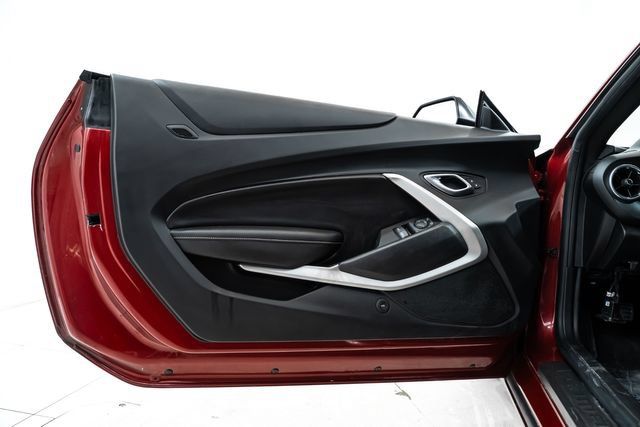 Used 2017 Chevrolet Camaro SS RWD image 16