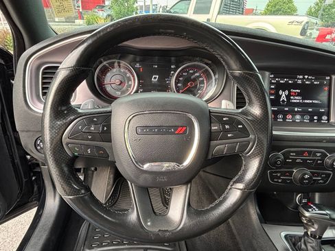 Used 2019 Dodge Charger R/T RWD image 14