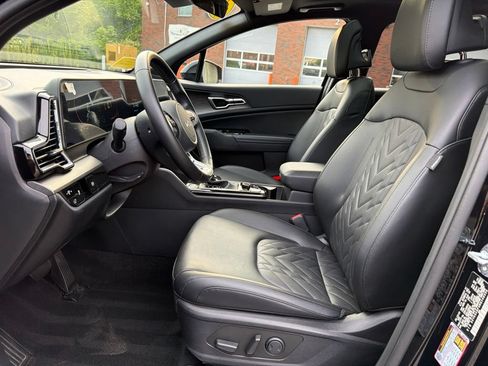 Certified 2024 Kia Sportage X-Line w/ X-Line Premium Package AWD/4WD image 16