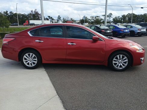 Used 2015 Nissan Altima 2.5 S w/ Power Driver Seat Package image 4