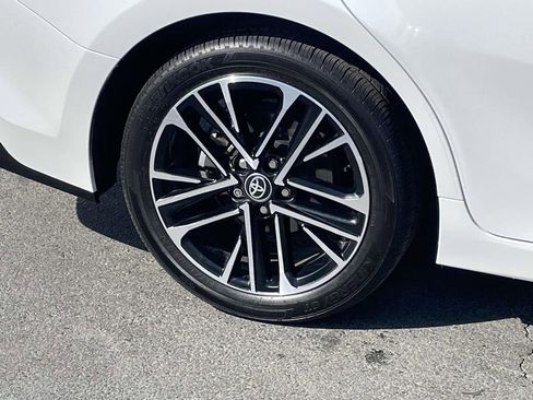 Used 2025 Toyota Camry XLE image 31