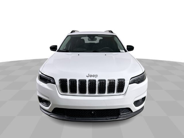 Used 2022 Jeep Cherokee Latitude Lux AWD/4WD image 3