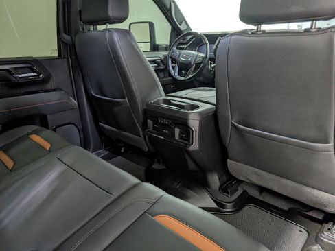 Used 2025 GMC Sierra 2500 AT4 w/ AT4 Premium Plus Package AWD/4WD image 19