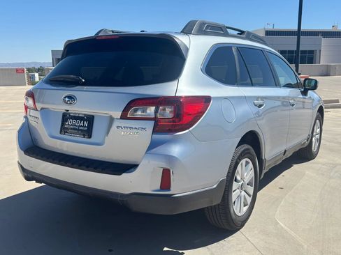 Used 2015 Subaru Outback 2.5i Premium AWD/4WD image 6