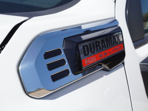 Used 2025 GMC Sierra 2500 Pro AWD/4WD image 6