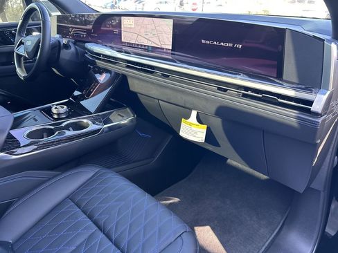 New 2026 Cadillac Escalade IQ Sport 1 image 12