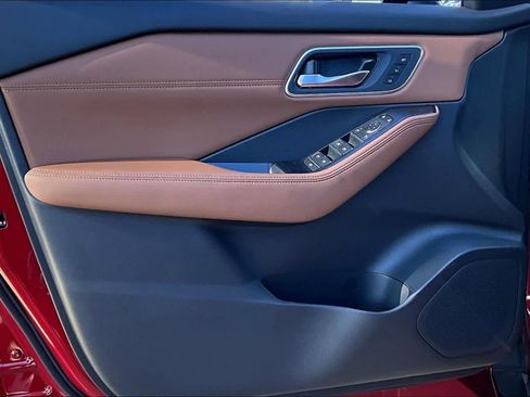 New 2026 Nissan Rogue Platinum w/ Tech Package image 10