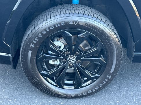Certified 2024 Toyota RAV4 SE AWD/4WD image 5