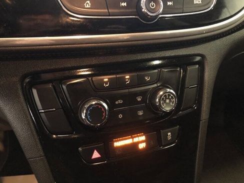 Used 2020 Buick Encore Preferred w/ Safety Package image 17