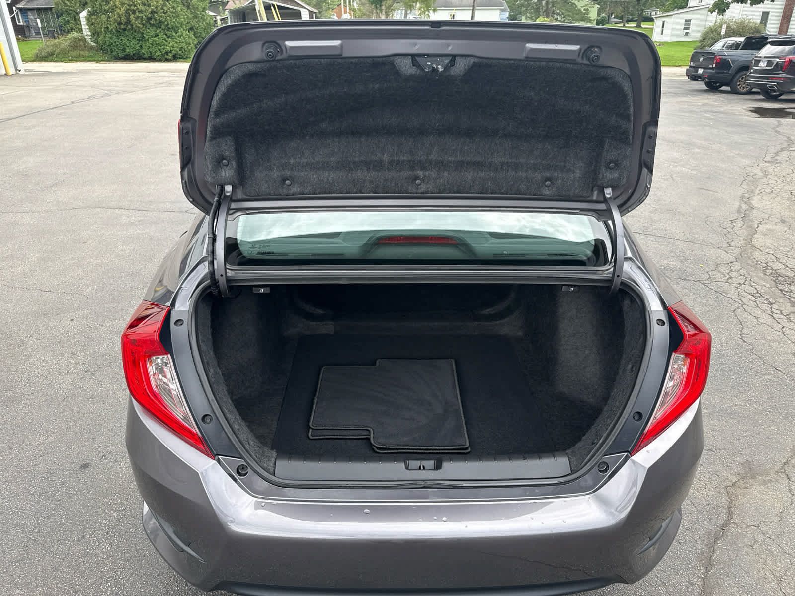 Used 2018 Honda Civic EX-T image 15