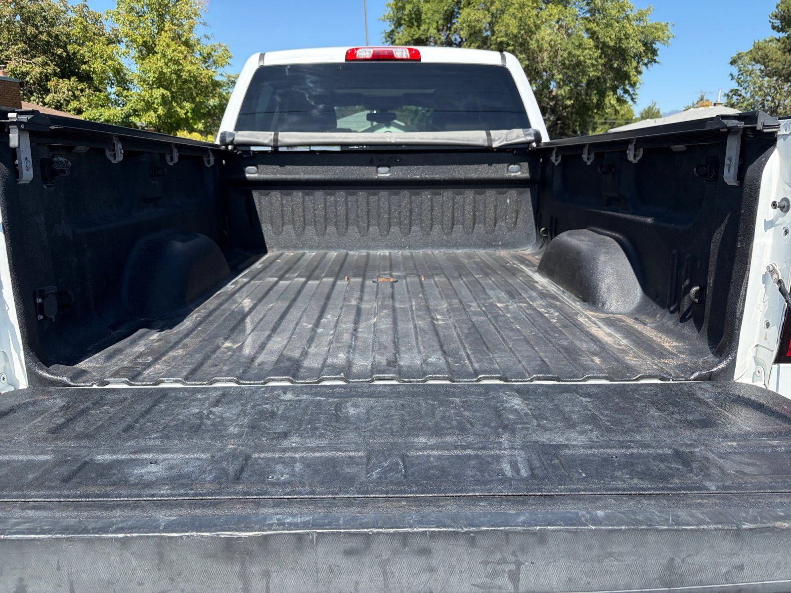 Used 2015 GMC Sierra 3500 SLT w/ Duramax Plus Package AWD/4WD image 26