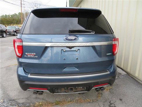 Used 2019 Ford Explorer Platinum image 40