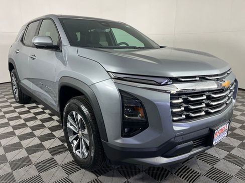 New 2026 Chevrolet Equinox LT w/ Convenience Package II image 1