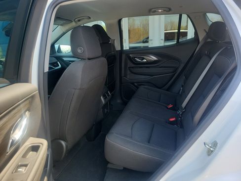 Certified 2023 GMC Terrain SLE w/ Driver Convenience Package AWD/4WD image 11