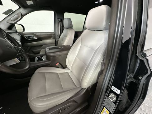 Used 2021 Chevrolet Suburban Z71 w/ Z71 Off-Road Package AWD/4WD image 11