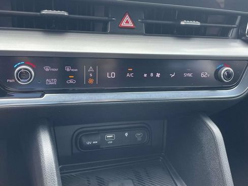 Used 2023 Kia Sportage EX FWD image 19