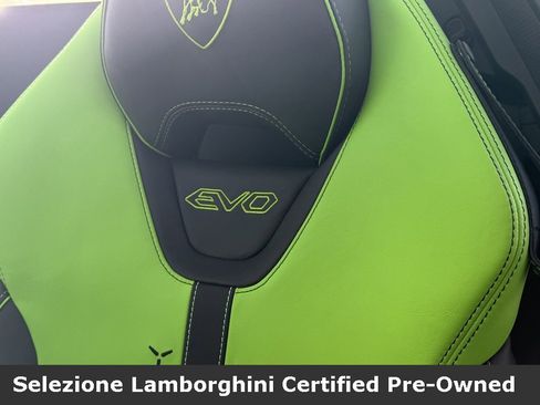 Used 2023 Lamborghini Huracan EVO image 25