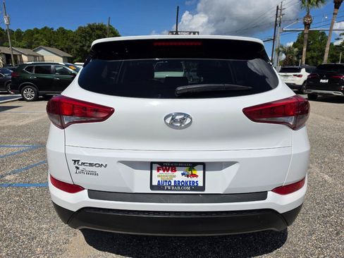 Used 2017 Hyundai Tucson SE FWD image 4