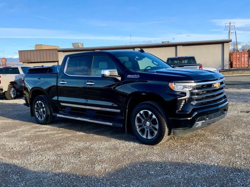 Used 2024 Chevrolet Silverado 1500 High Country w/ Technology Package image 6