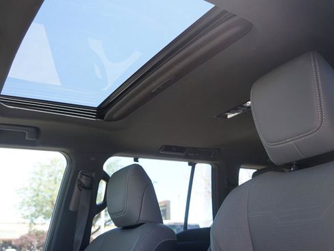 Used 2024 Lexus GX 550 w/ Cold Area Package AWD/4WD image 24
