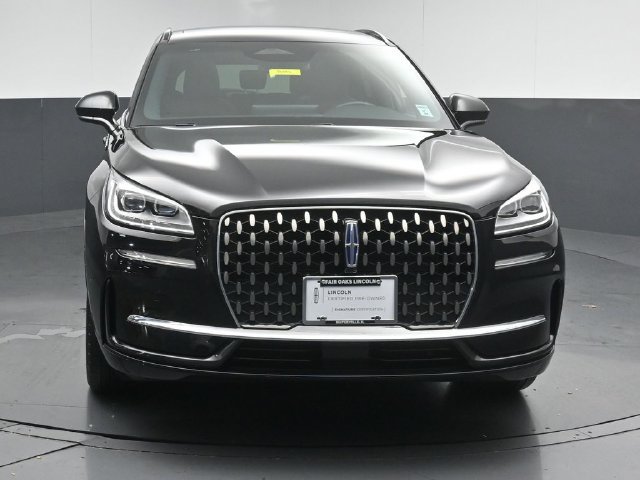 Certified 2025 Lincoln Corsair Grand Touring AWD/4WD image 2
