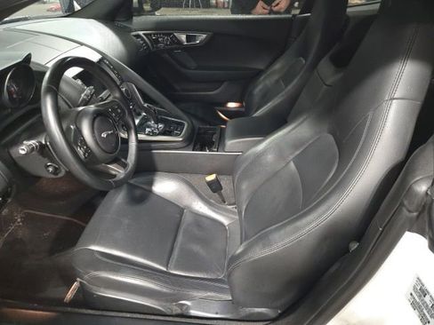 Used 2015 Jaguar F-TYPE Coupe image 11
