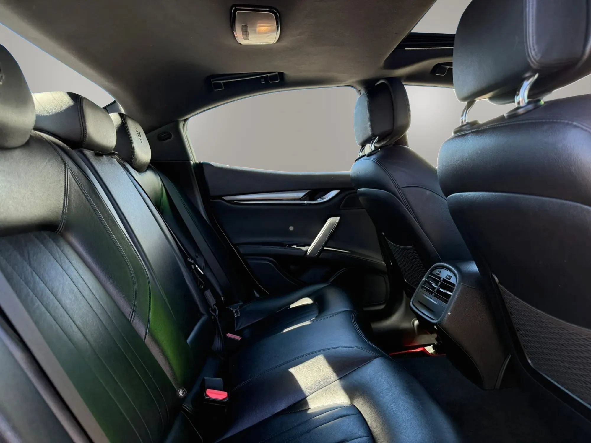 Used 2019 Maserati Ghibli RWD image 14