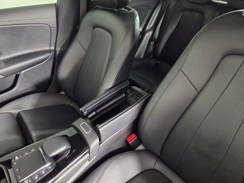 Used 2023 Mercedes-Benz CLA 250 image 21
