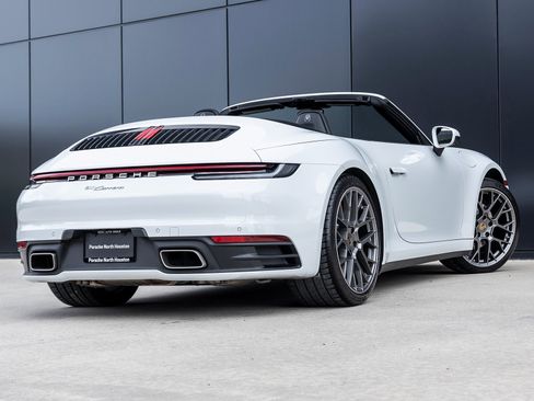 Certified 2022 Porsche 911 Carrera image 12