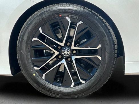 New 2026 Toyota Mirai RWD image 13