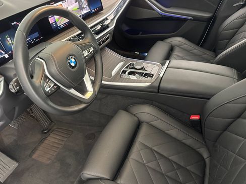 Used 2024 BMW X5 xDrive40i w/ Premium Package AWD/4WD image 4