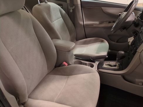 Used 2010 Toyota Corolla LE image 10