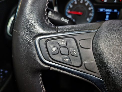 Used 2018 Chevrolet Equinox LT FWD image 43