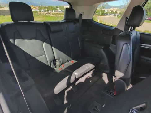 Used 2020 Kia Telluride S AWD/4WD image 29