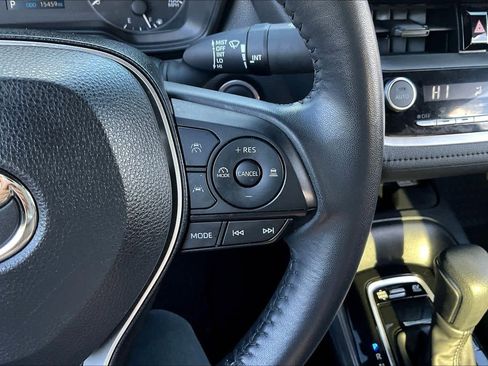 Used 2024 Toyota Corolla SE w/ SE Package image 25