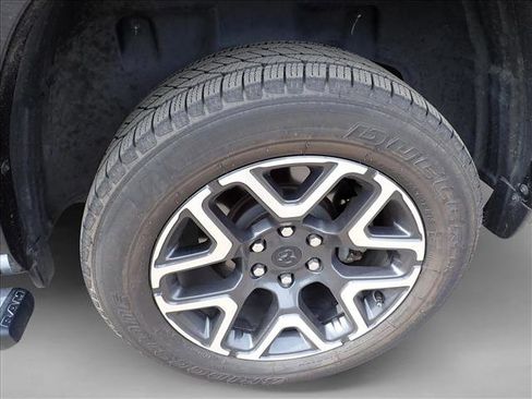 Used 2025 RAM 1500 Laramie w/ Sport Appearance Package AWD/4WD image 13