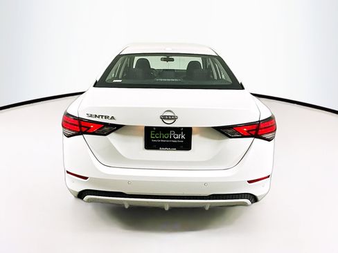 Used 2018 Chevrolet Equinox LT image 7