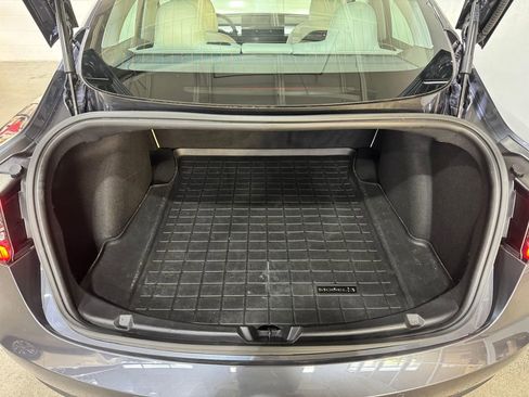 Used 2020 Tesla Model 3 Performance image 27