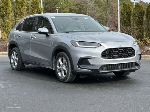 Used 2024 Honda HR-V LX image 2